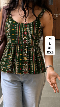 Bandhej tops